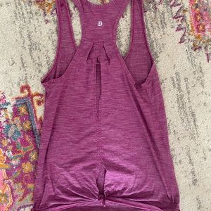 Lululemon workout tank